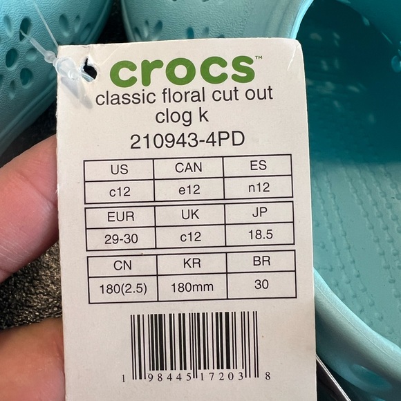 NWT CROCS Kids' Classic Floral Cut Out Clog - Picture 8 of 9